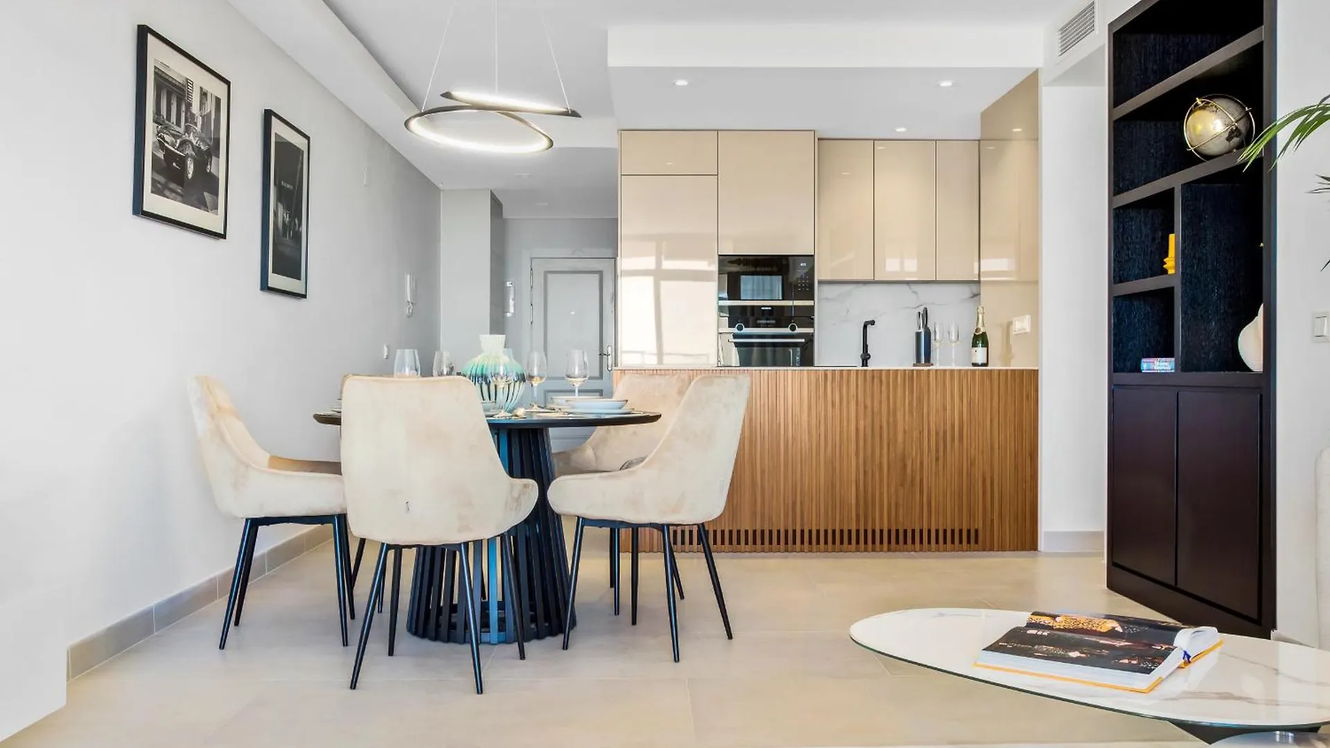 Magna Marbella 3 Bed With Spectacular Viewsアパートメント