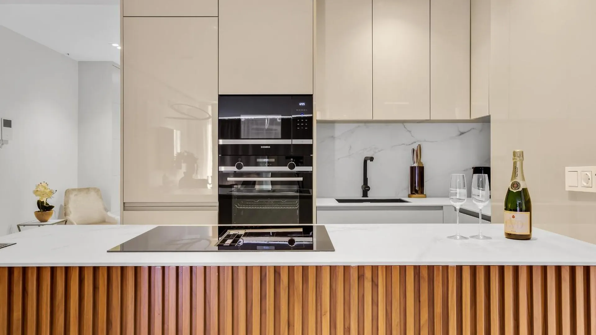 Magna Marbella 3 Bed With Spectacular Viewsアパートメント
